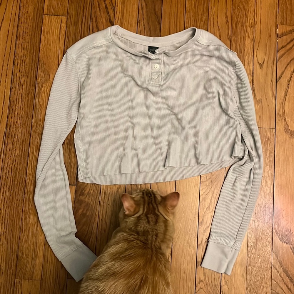 cropped long sleeve